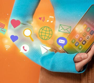سوشیال مدیا مارکتینگ 360x320